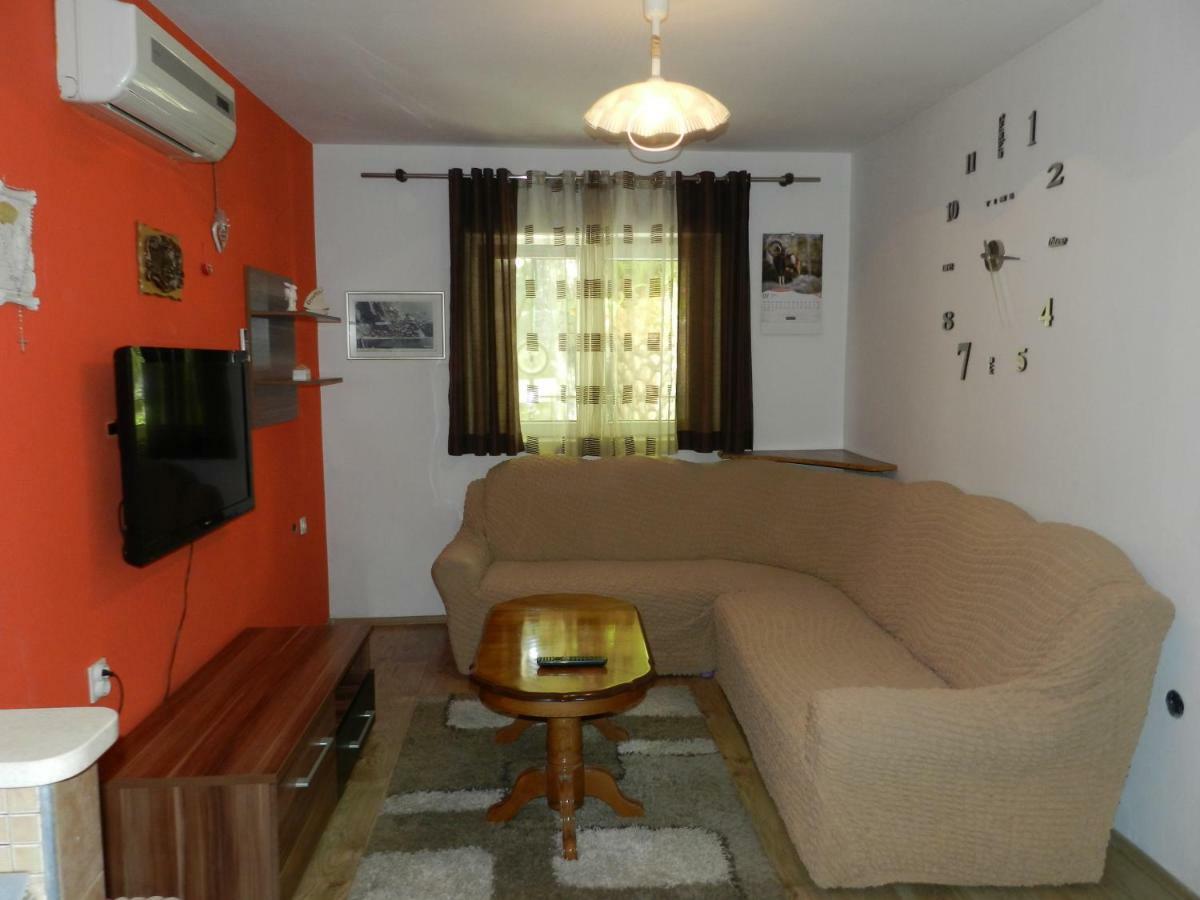 Apartmani Maruncic Omiš Екстериор снимка